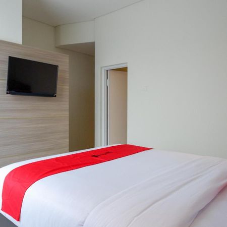 Reddoorz Near Exit Tol Banyumanik 2 Hotel Srondolwetan Exterior foto